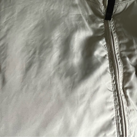 Boy’s Old Navy jacket, beige with black fleece interior - Picture 15 of 16